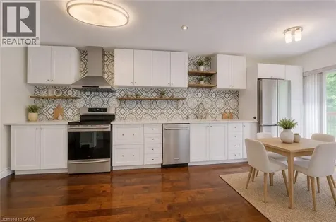 569 Violet Street Waterloo ON N2V 2T8