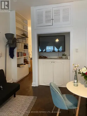 11 Clarence Square Toronto (waterfront Communities) ON M5V 1H1