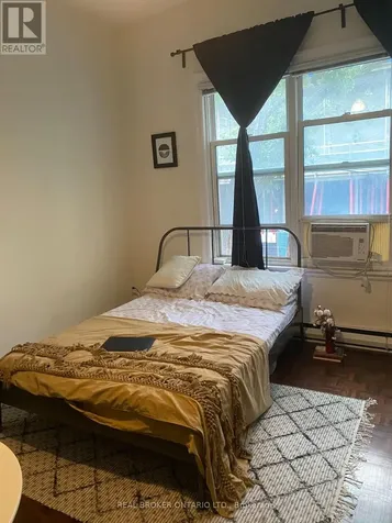 11 Clarence Square Toronto (waterfront Communities) ON M5V 1H1