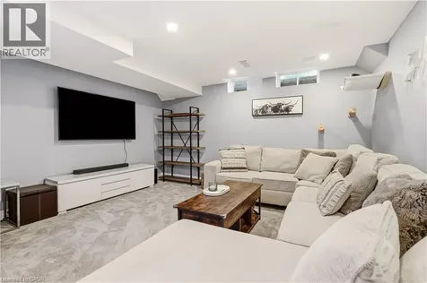 84 Rockhaven Lane Waterdown ON L8B 0J2