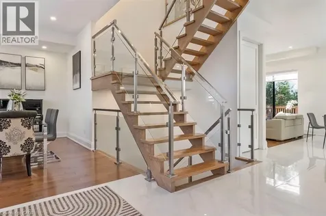 1526 Bridge Road Oakville ON L6L 2E3