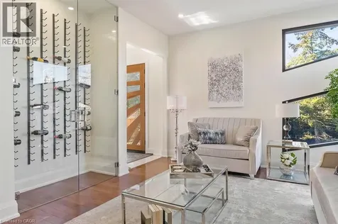 1526 Bridge Road Oakville ON L6L 2E3