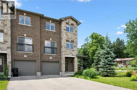 532 Wismer Street Waterloo ON N2K 0E8