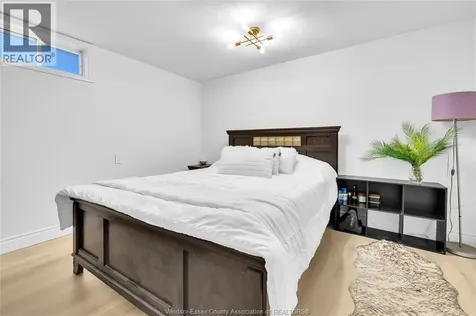 2709 Jefferson Windsor ON N8T 3E7