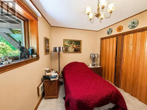 1299 Victor Street Thunder Bay ON P7K 1N6