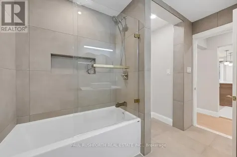 668 Fraser Avenue Ottawa ON K2A 2R8