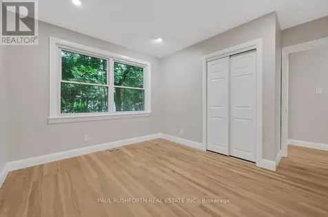 668 Fraser Avenue Ottawa ON K2A 2R8