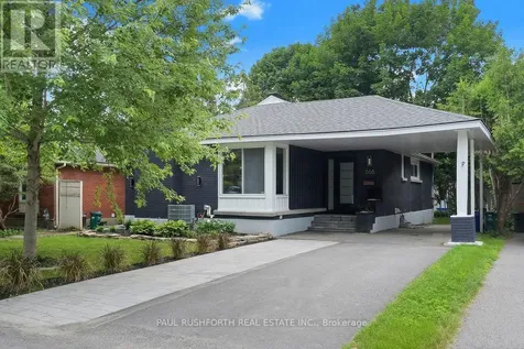 668 Fraser Avenue Ottawa ON K2A 2R8