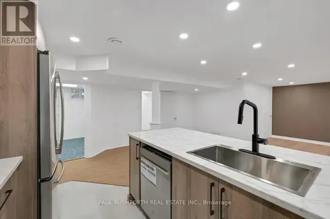 668 Fraser Avenue Ottawa ON K2A 2R8