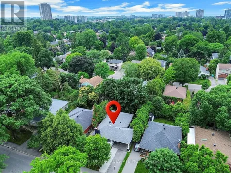 668 Fraser Avenue Ottawa ON K2A 2R8