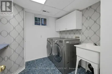 668 Fraser Avenue Ottawa ON K2A 2R8