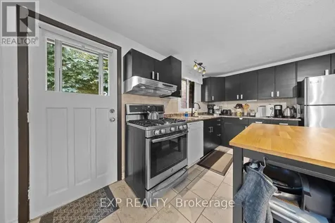 396 Hatfield Crescent Ottawa ON K1E 1M8