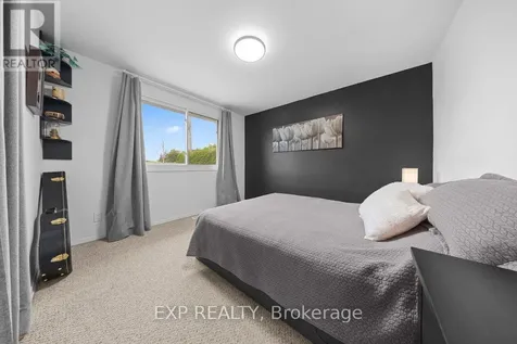396 Hatfield Crescent Ottawa ON K1E 1M8