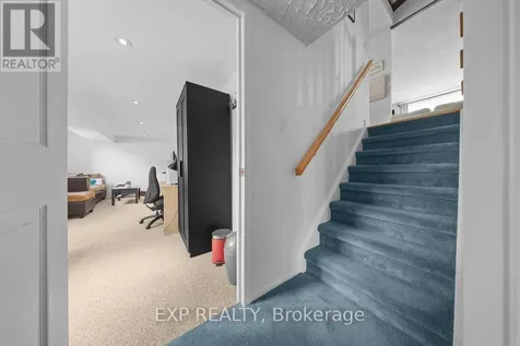 396 Hatfield Crescent Ottawa ON K1E 1M8