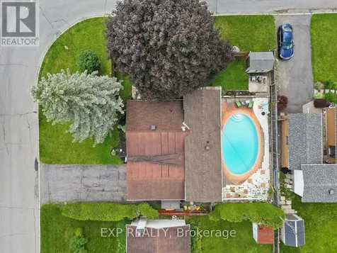396 Hatfield Crescent Ottawa ON K1E 1M8
