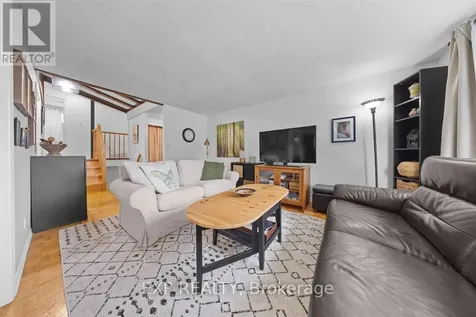 396 Hatfield Crescent Ottawa ON K1E 1M8