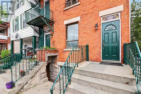 279 St Andrew Street Ottawa ON K1N 5G8