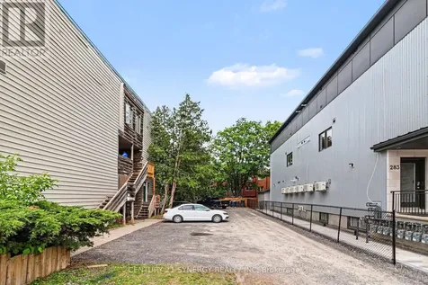 279 St Andrew Street Ottawa ON K1N 5G8