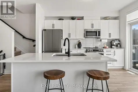 532 Aglish Mews Ottawa ON K2J 6Y2