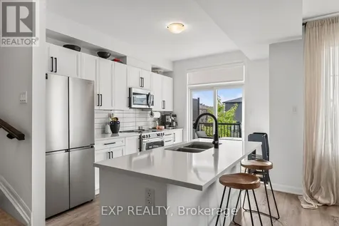 532 Aglish Mews Ottawa ON K2J 6Y2