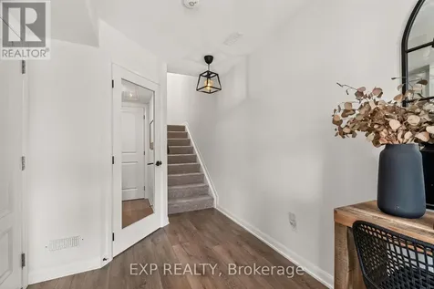532 Aglish Mews Ottawa ON K2J 6Y2