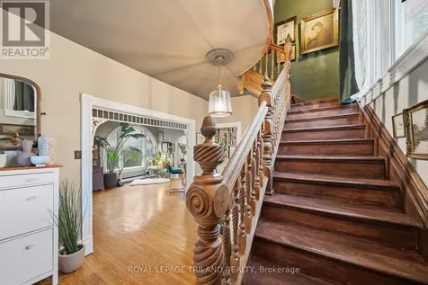 34 Gladstone Avenue St. Thomas ON N5R 2L4