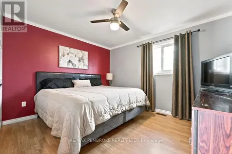 41 Meadowbrook Drive Laurentian Valley ON K8A 7C2