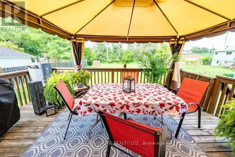 41 Meadowbrook Drive Laurentian Valley ON K8A 7C2