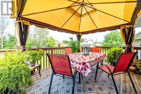 41 Meadowbrook Drive Laurentian Valley ON K8A 7C2
