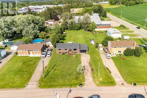 41 Meadowbrook Drive Laurentian Valley ON K8A 7C2