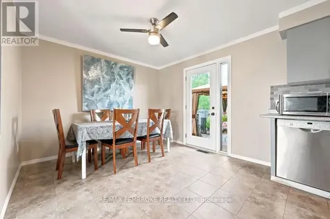 41 Meadowbrook Drive Laurentian Valley ON K8A 7C2
