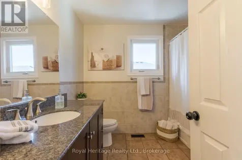 25 Hewson Drive Port Hope ON L1A 4C8