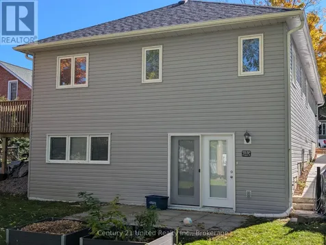 10 William Street Selwyn ON K0L 2H0