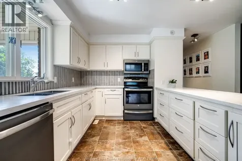 383 South Talbot Road Kingsville ON N8M 2X5