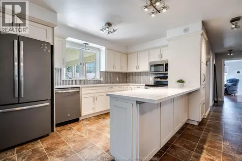 383 South Talbot Road Kingsville ON N8M 2X5