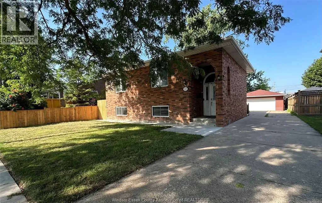 225 Frank Avenue Windsor ON N8S 3N7