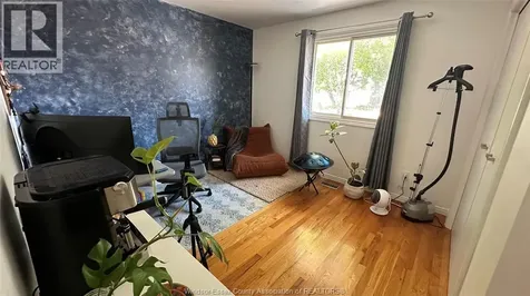 225 Frank Avenue Windsor ON N8S 3N7