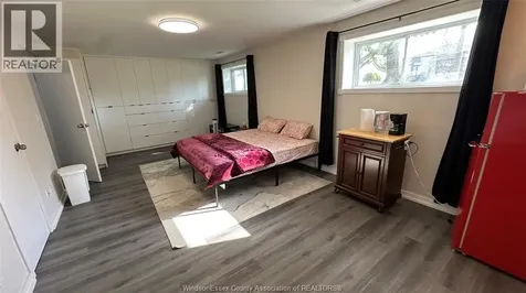 225 Frank Avenue Windsor ON N8S 3N7