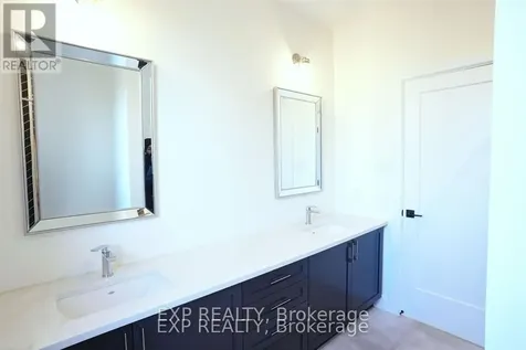 62 Columbus Avenue Ottawa ON K1K 1R3