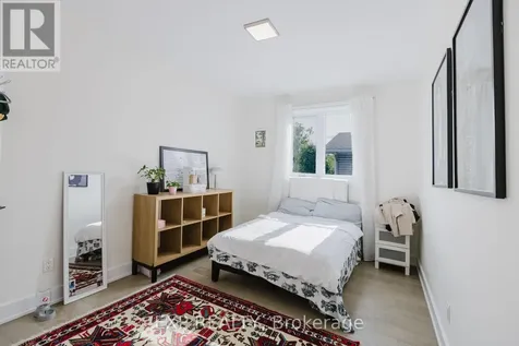 62 Columbus Avenue Ottawa ON K1K 1R3
