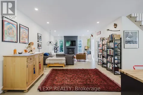 62 Columbus Avenue Ottawa ON K1K 1R3