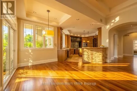 5800 Queenscourt Crescent Ottawa ON K4M 1K3