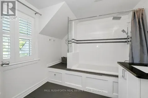 143 Wilshire Avenue Ottawa ON K2C 0E6