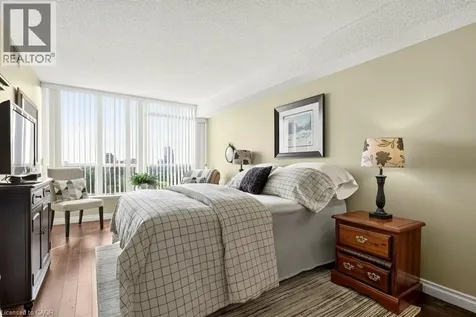 1276 Maple Crossing Boulevard Burlington ON L7S 2J9