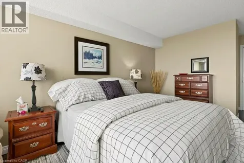 1276 Maple Crossing Boulevard Burlington ON L7S 2J9