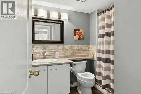 1276 Maple Crossing Boulevard Burlington ON L7S 2J9