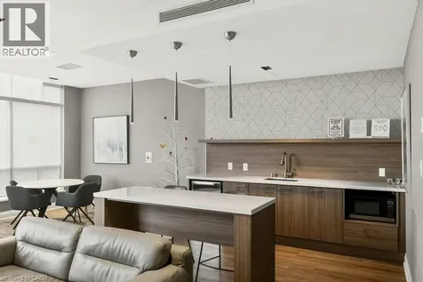 1276 Maple Crossing Boulevard Burlington ON L7S 2J9
