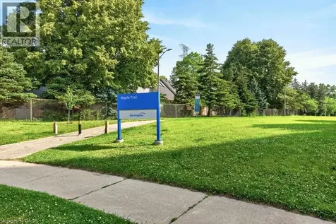 1276 Maple Crossing Boulevard Burlington ON L7S 2J9