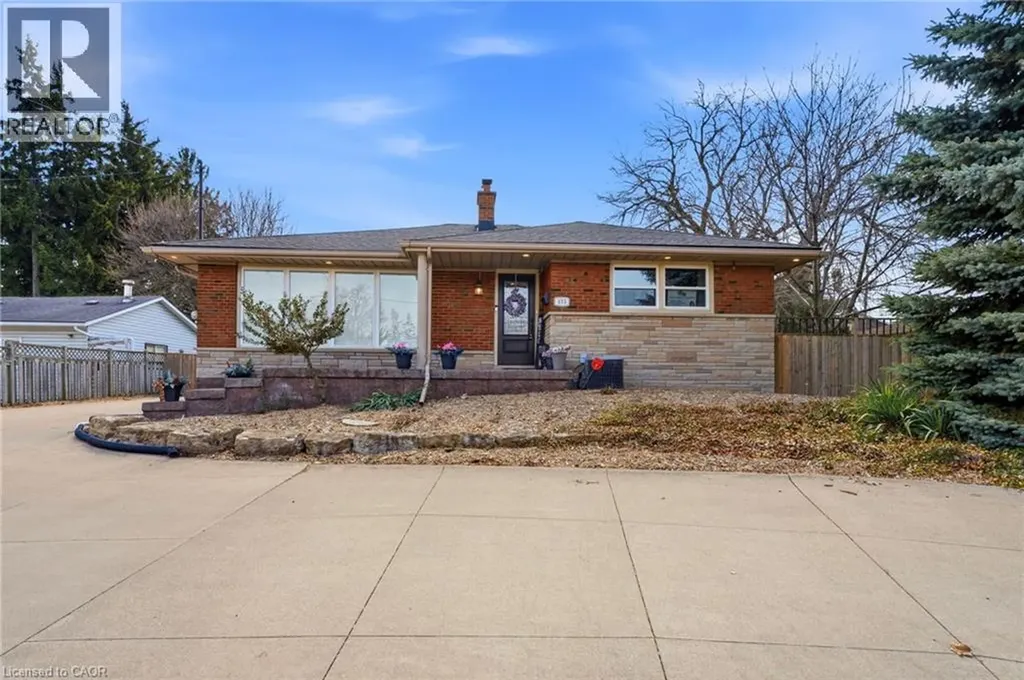 473 Mohawk Road West Hamilton ON L9C 1X3