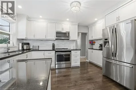 473 Mohawk Road West Hamilton ON L9C 1X3